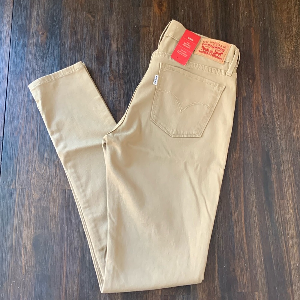 NWT Levi’s Women’s 710 Super Skinny - 28x30